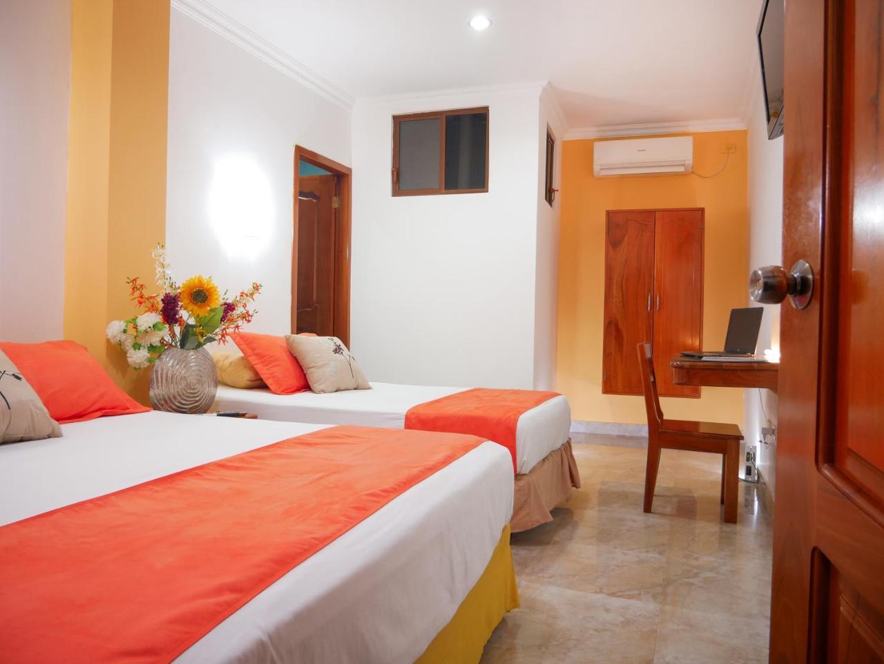 Hostal Espana Пуерто-Айора Екстер'єр фото