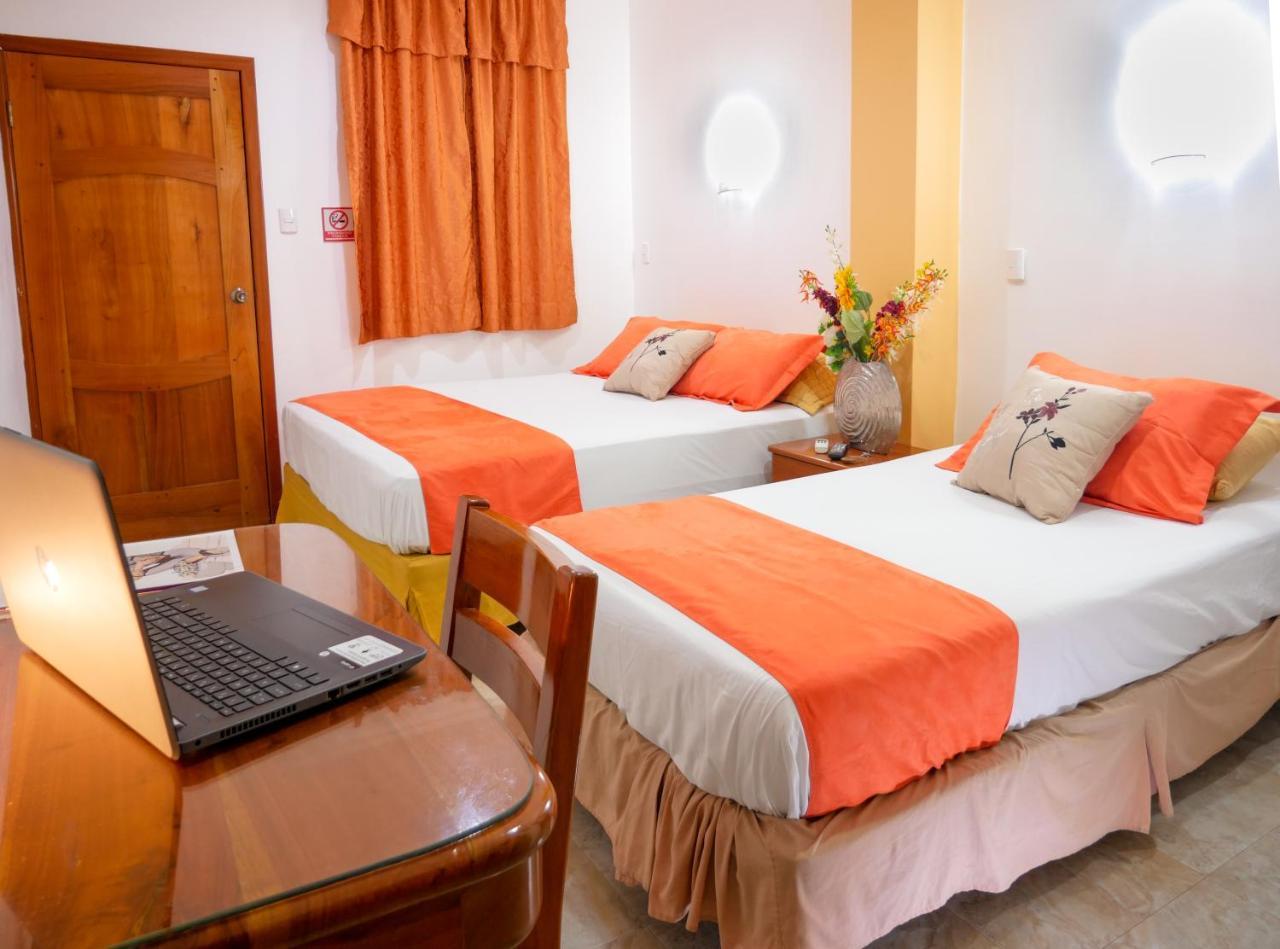 Hostal Espana Пуерто-Айора Екстер'єр фото