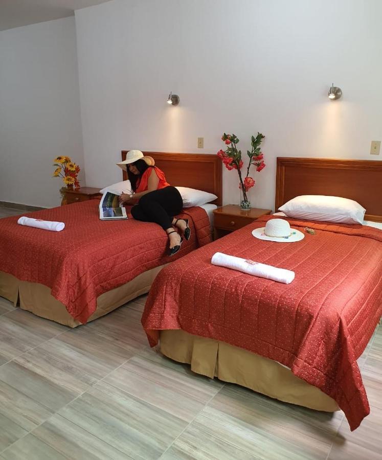 Hostal Espana Пуерто-Айора Екстер'єр фото